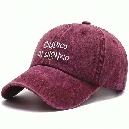 Cappellino Ricamato – Giudico in silenzio