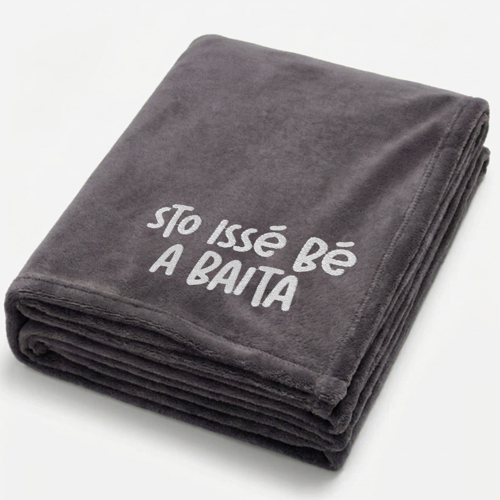 Coperta ricamata - Sto issè bè a baita