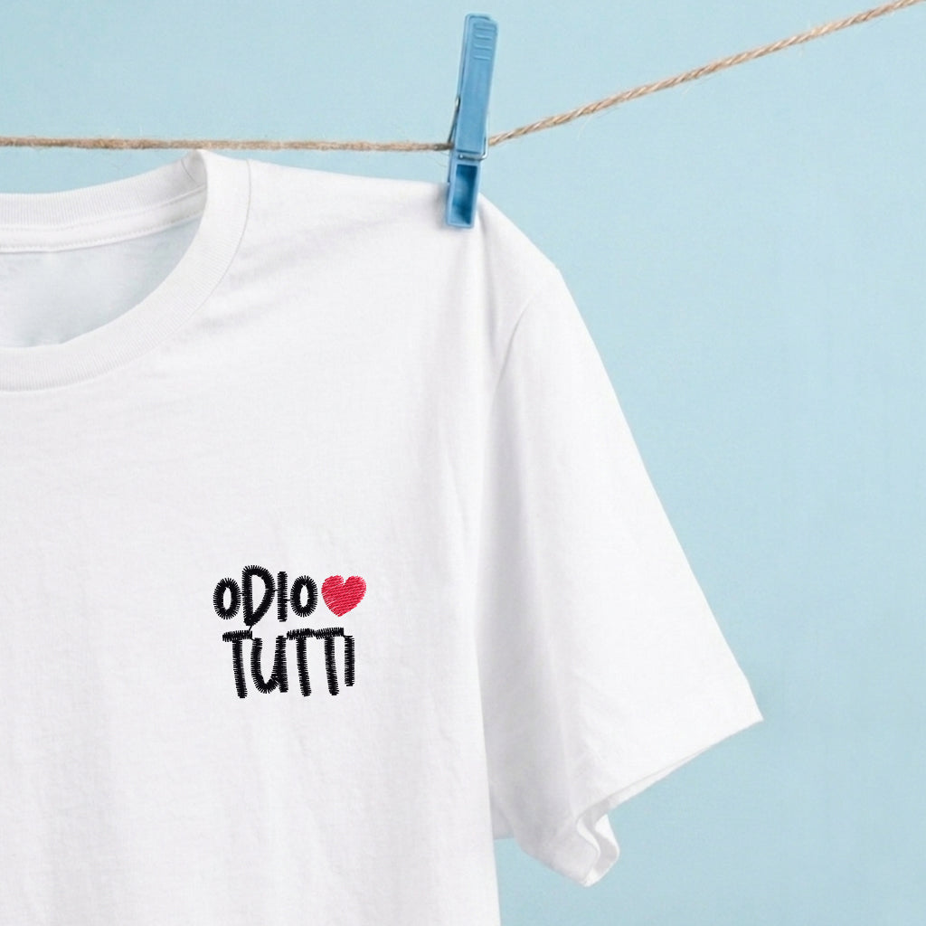 T-shirt ricamata - Odio tutti ❤️